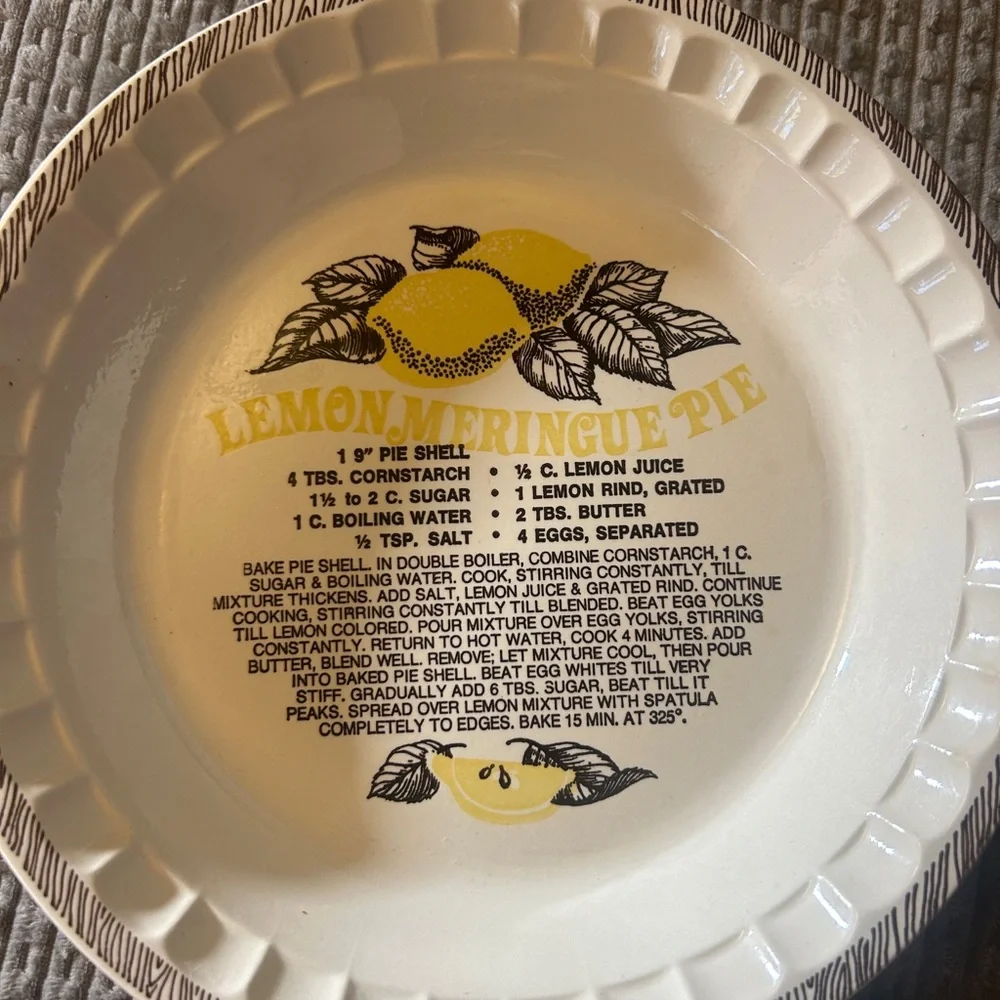 Lemon Meringue Pie Ceramic Serving Plate - Yellow